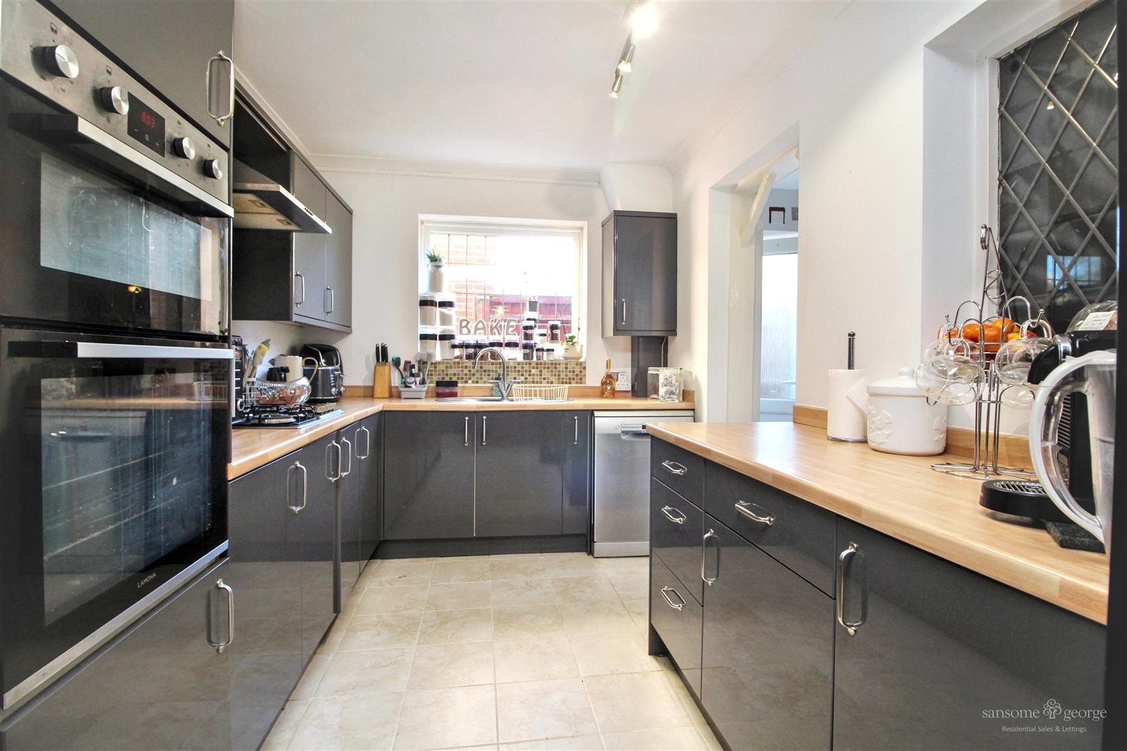 Thicket Road, Tilehurst, Reading